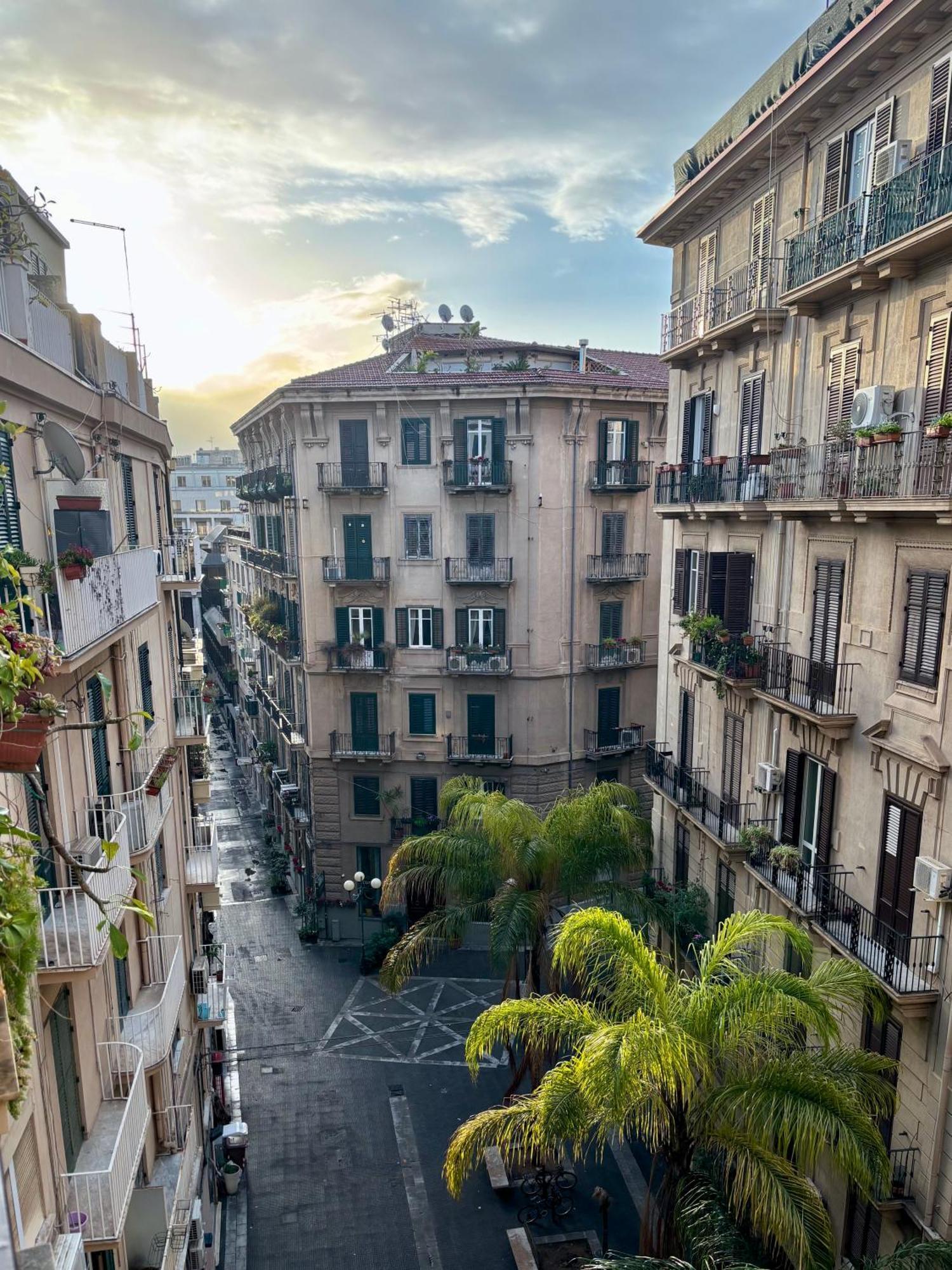 Castelnuovo Rooms #Politeama Palermo Eksteriør billede