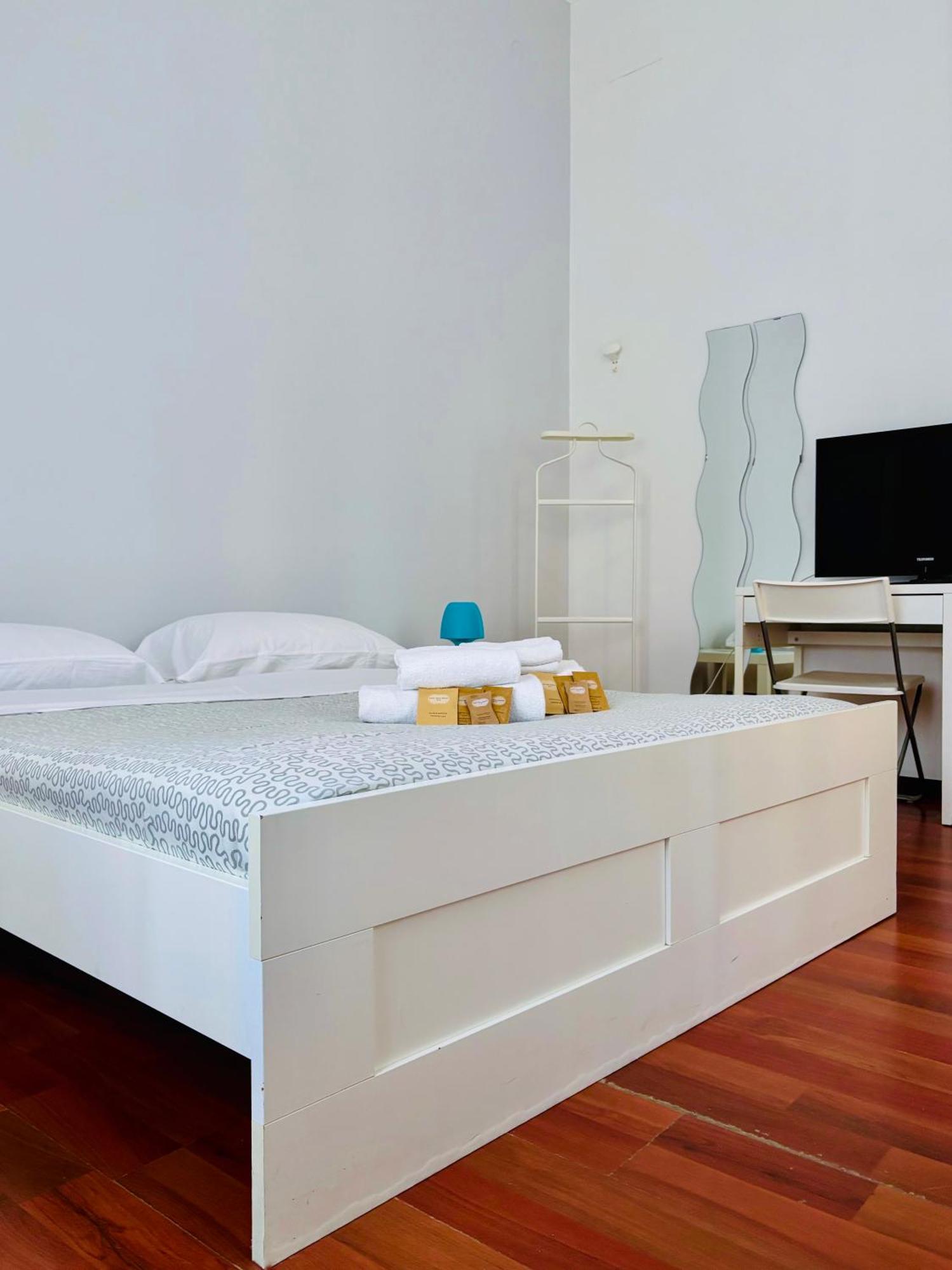 Castelnuovo Rooms #Politeama Palermo Eksteriør billede
